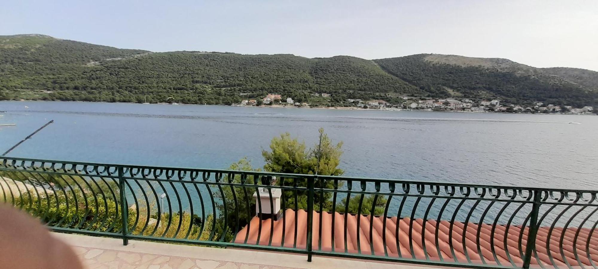 Direkt Na Moru - Bungalov Apartment Šibenik Екстериор снимка